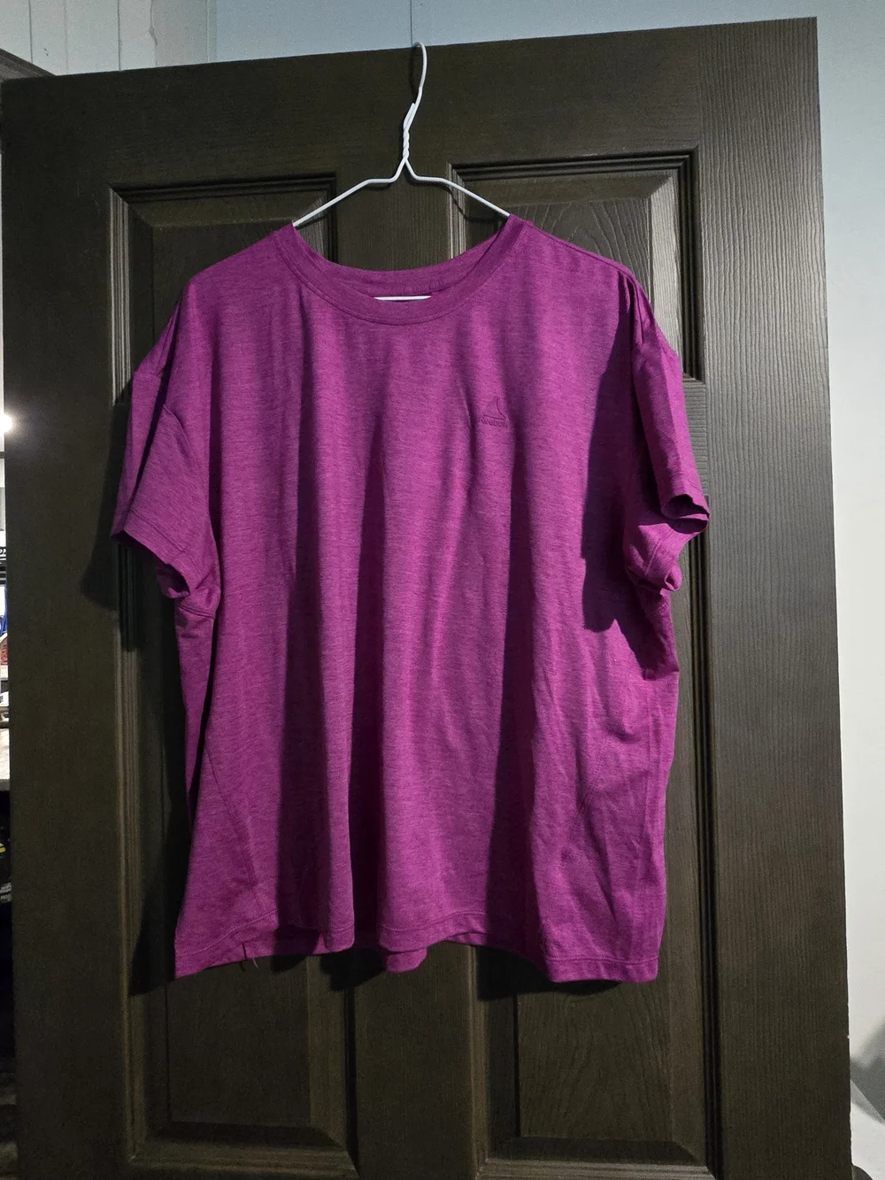 Womens Crew Neck T-Shirt in Magenta